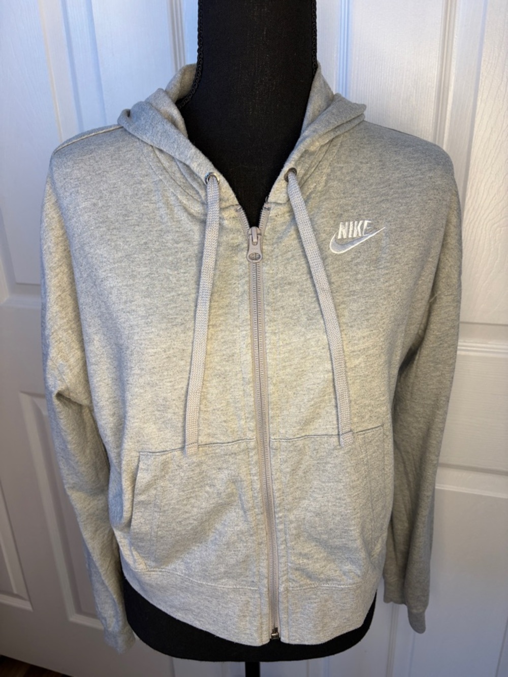 Nike Gray Zip-Up Hoodie with Embroidered Logo size XS measures larger